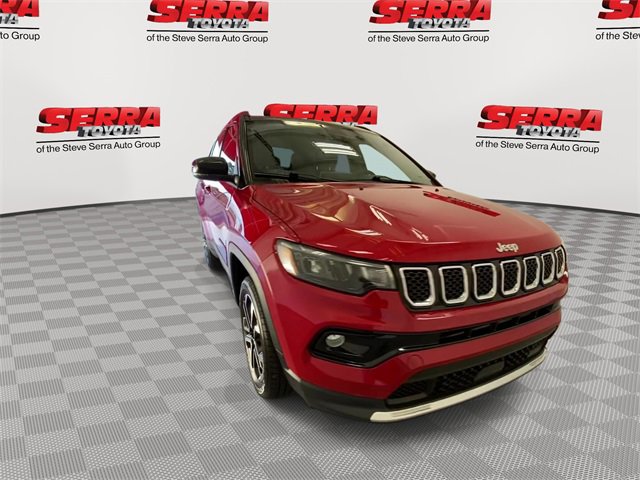 Used 2023 Jeep Compass Limited image 3