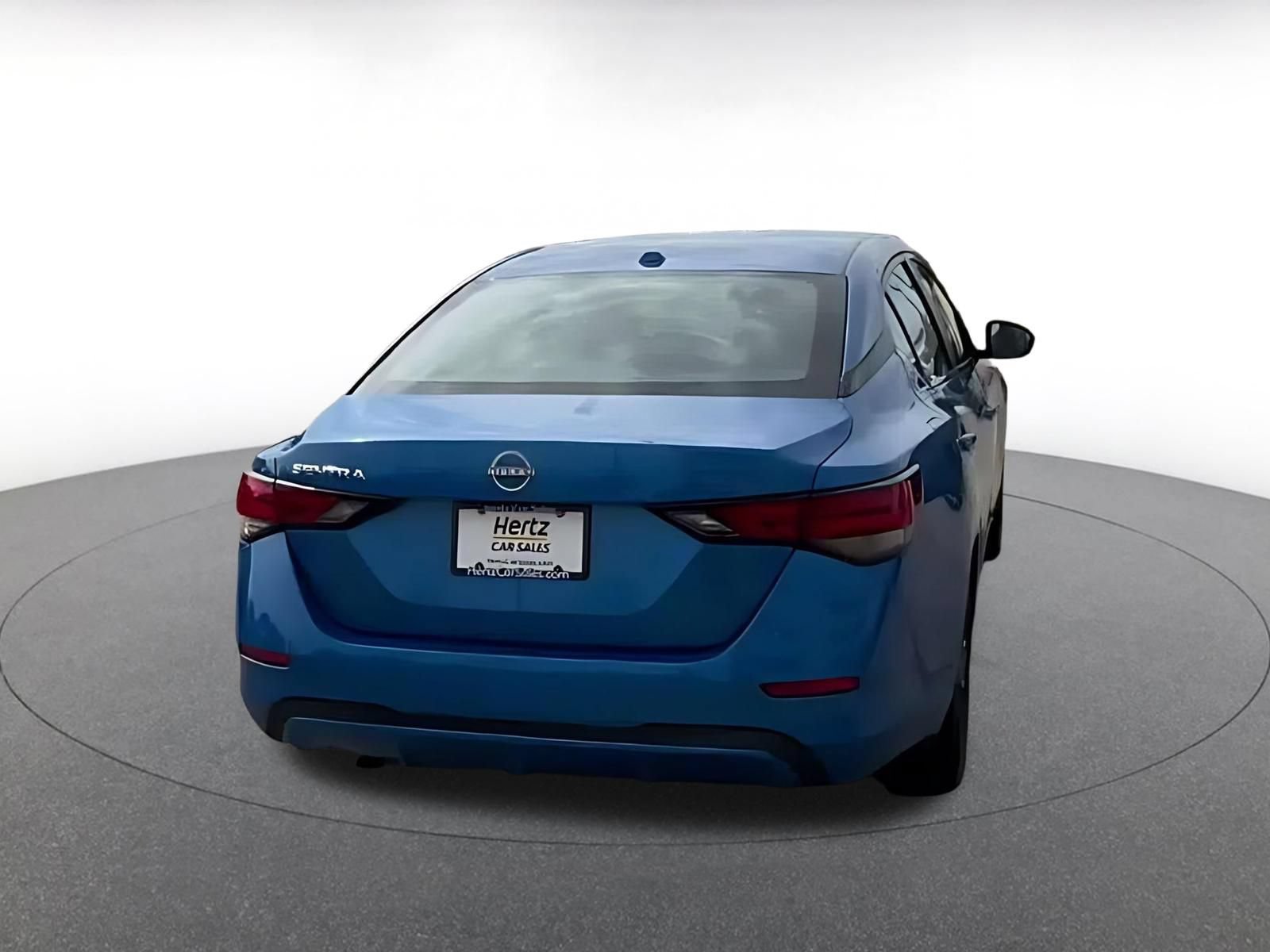 Used 2025 Nissan Sentra SV FWD image 14