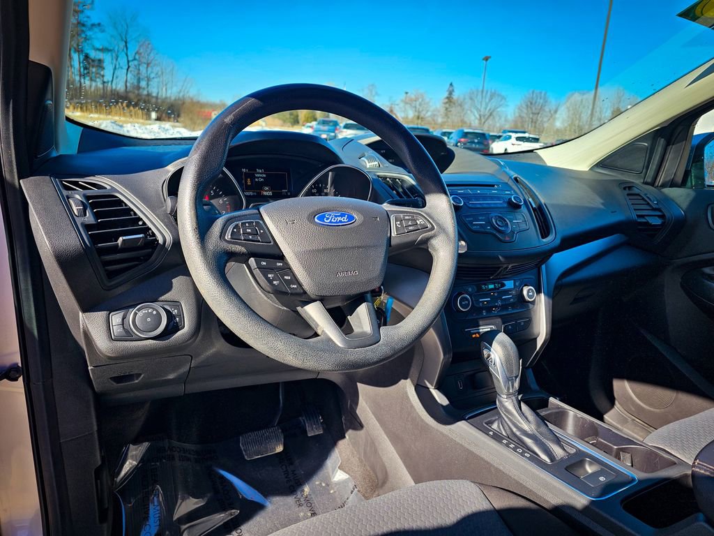 Used 2018 Ford Escape SE image 13