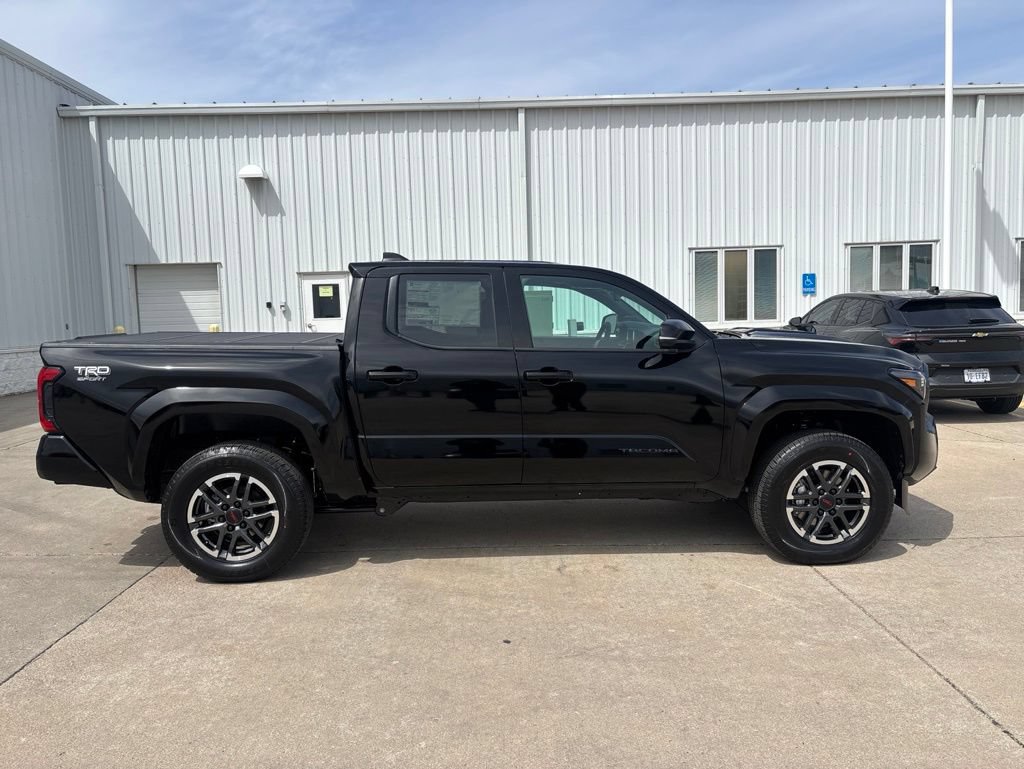 New 2026 Toyota Tacoma TRD Sport AWD/4WD image 3