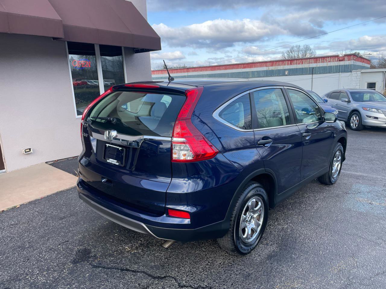 Used 2015 Honda CR-V LX image 6