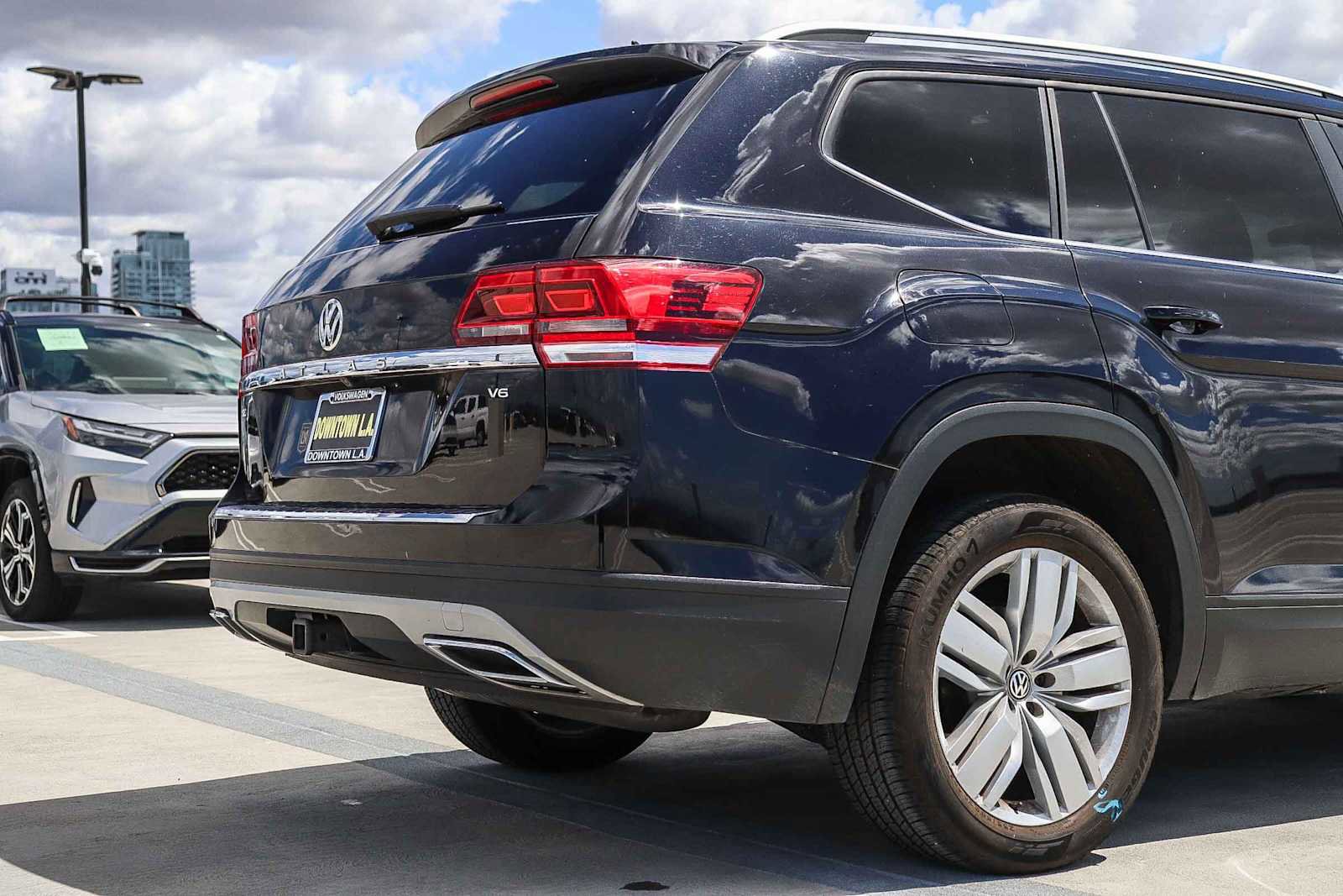 Used 2019 Volkswagen Atlas SE w/ Towing Package FWD image 9