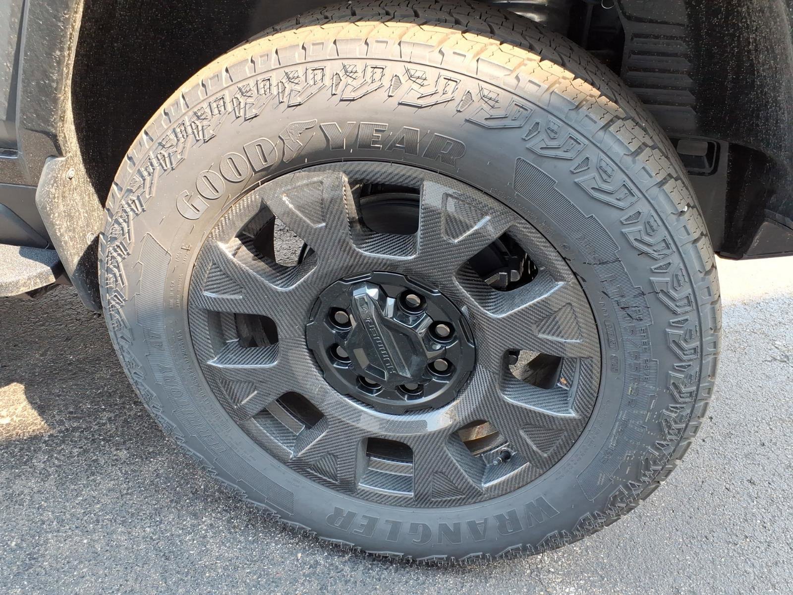 New 2026 GMC Hummer EV 3X w/ Carbon Fiber Edition Package AWD/4WD image 11