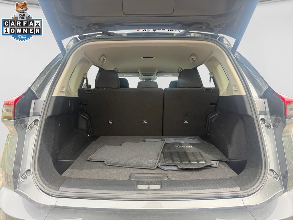 Certified 2026 Nissan Rogue SV AWD/4WD image 18