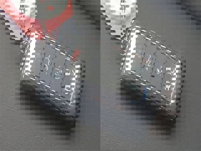 New 2025 Jeep Grand Cherokee Limited image 36