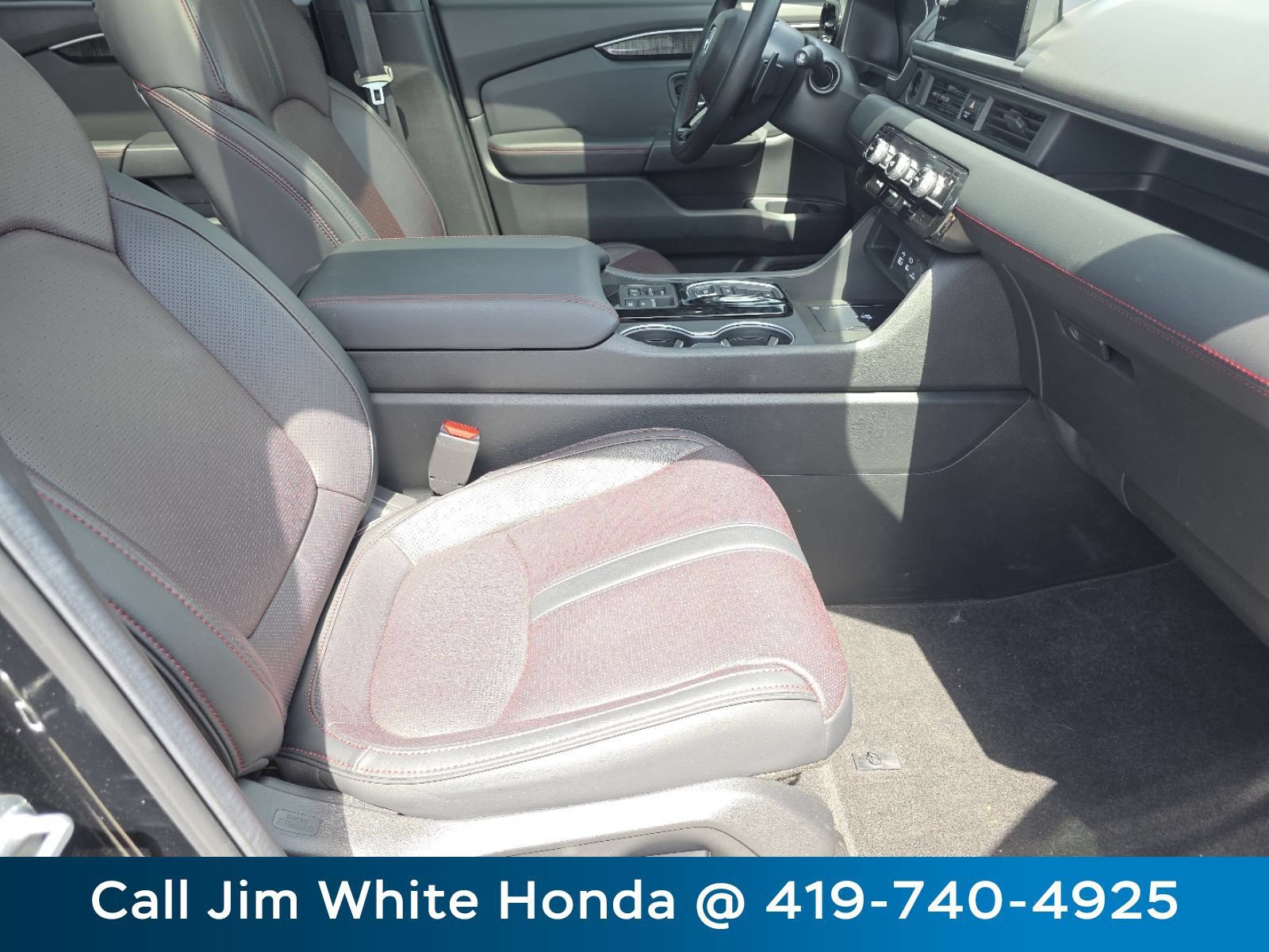 Certified 2025 Honda Pilot Black Edition image 25
