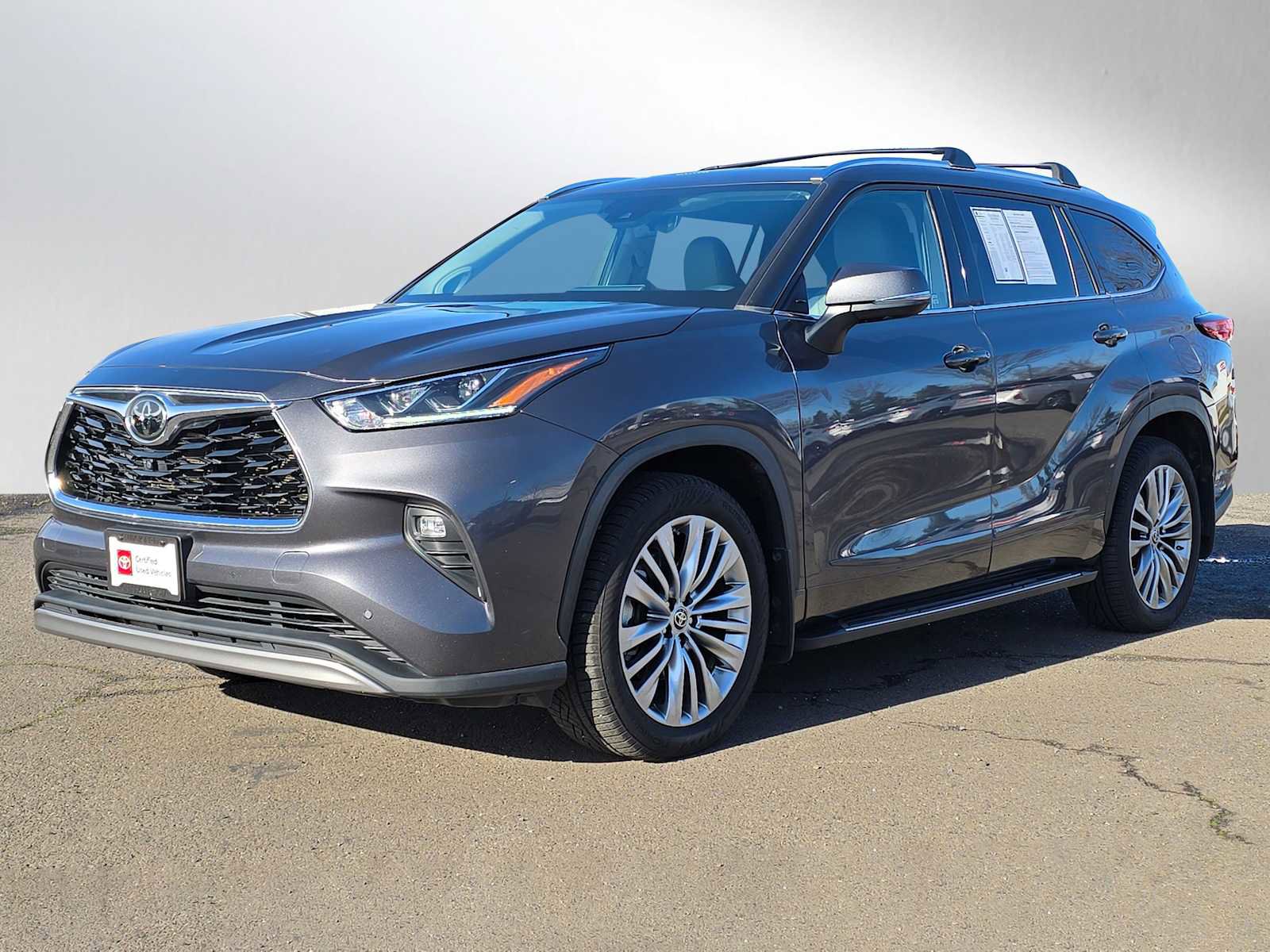 Used 2022 Toyota Highlander Platinum image 9