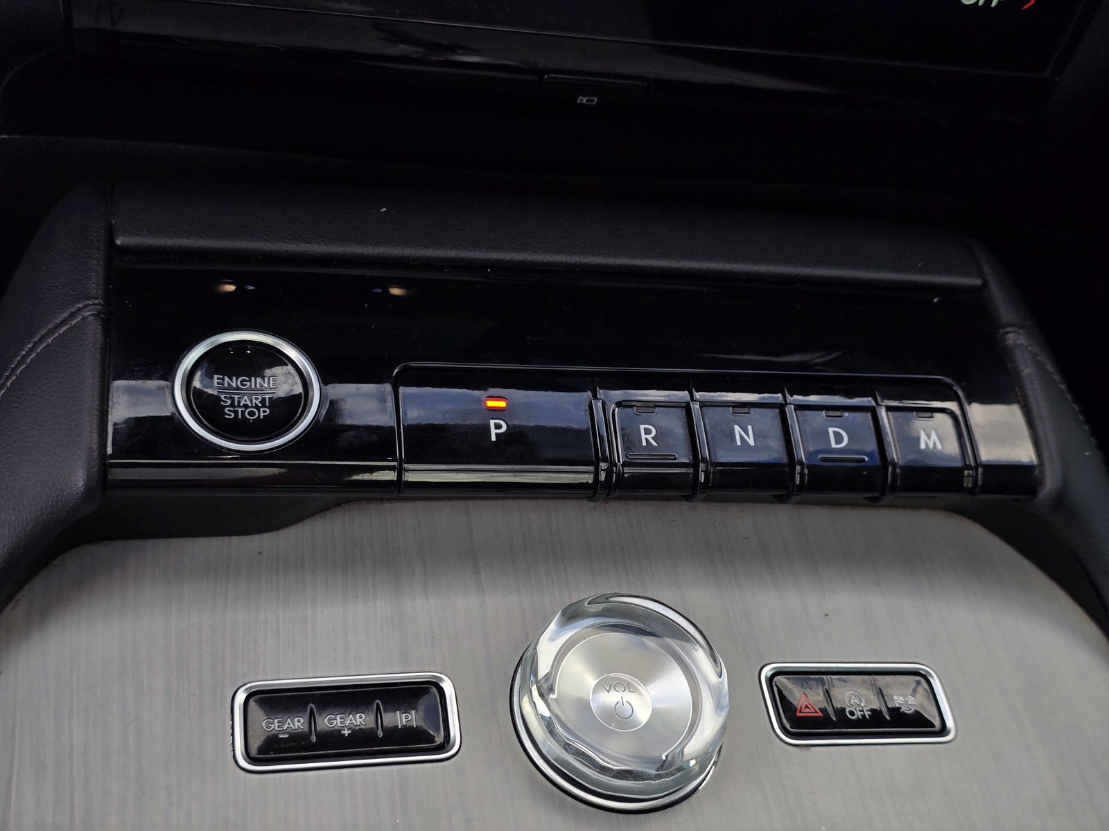 Used 2025 Lincoln Navigator Reserve AWD/4WD image 17
