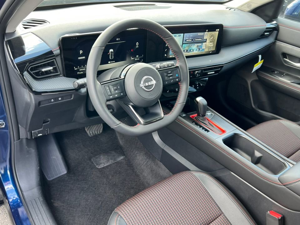 New 2025 Nissan Kicks SR w/ SR Premium Package image 15