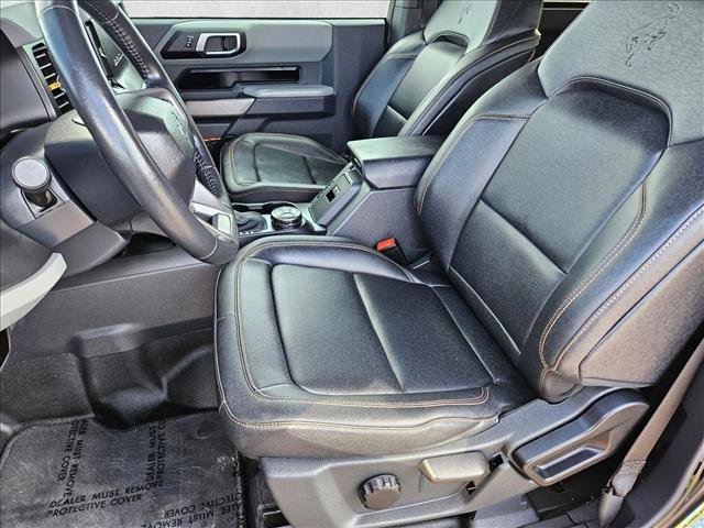 Used 2023 Ford Bronco Badlands image 15