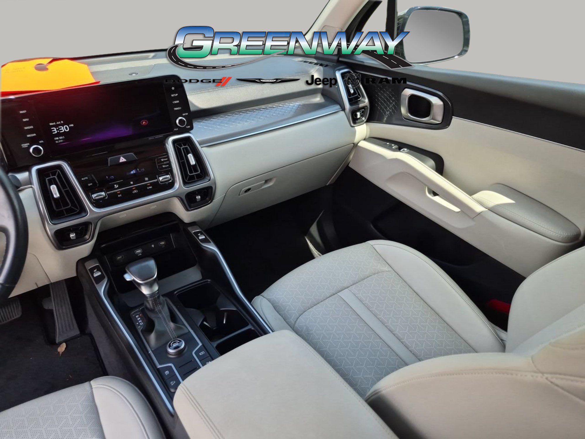 Used 2023 Kia Sorento S FWD image 11