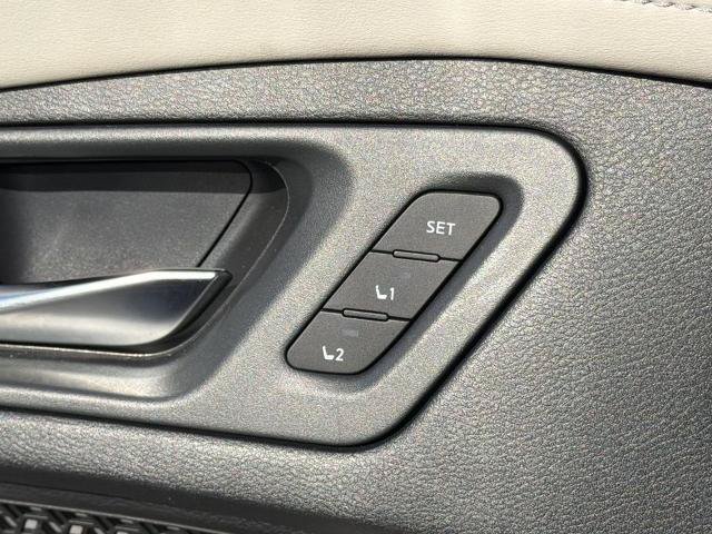 Certified 2023 Nissan Ariya AWD image 16