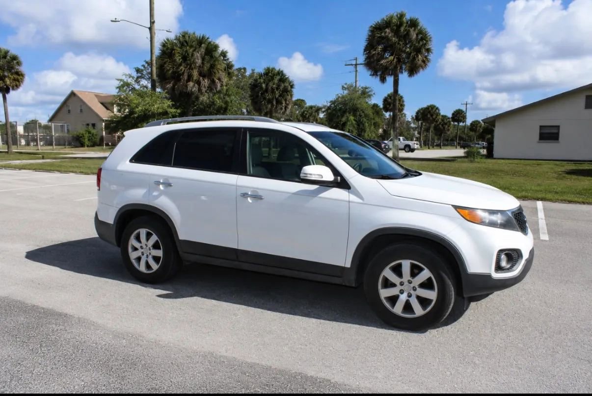Used 2012 Kia Sorento LX w/ Convenience Pkg FWD image 35