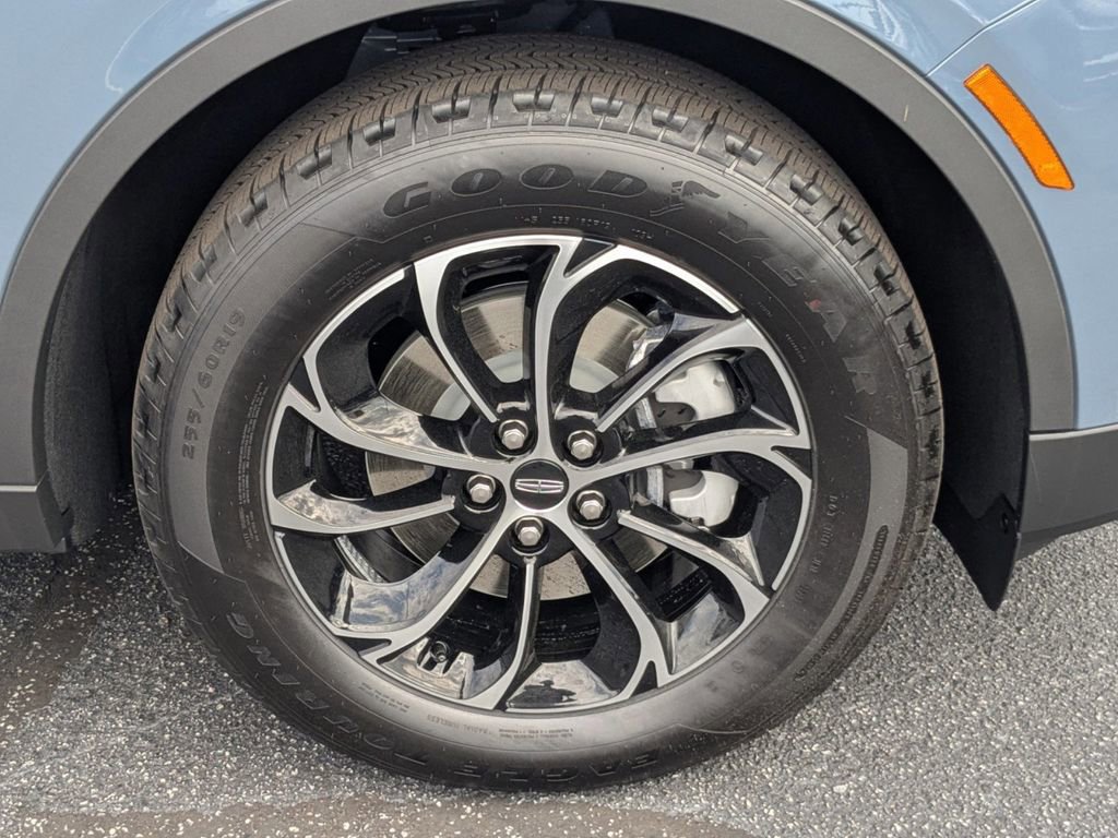 New 2026 Lincoln Nautilus Premier image 11