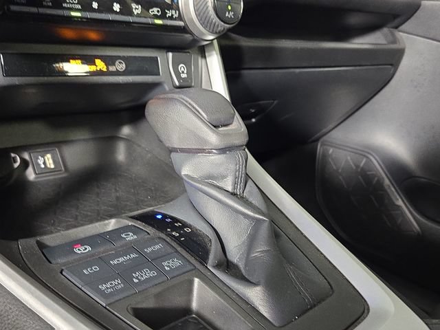 Used 2023 Toyota RAV4 XLE AWD/4WD image 20