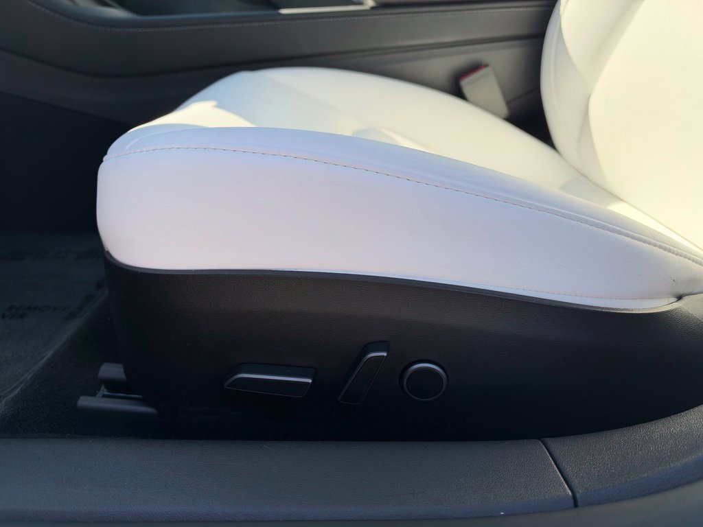 Used 2023 Tesla Model 3 Standard Range RWD image 15