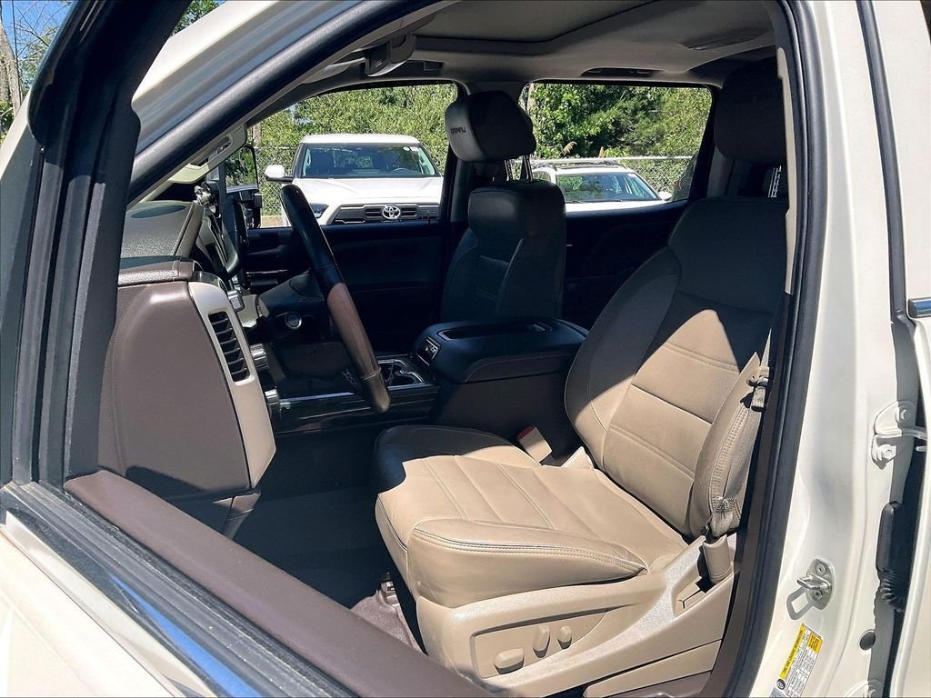 Used 2015 GMC Sierra 1500 Denali w/ Driver Alert Package AWD/4WD image 9