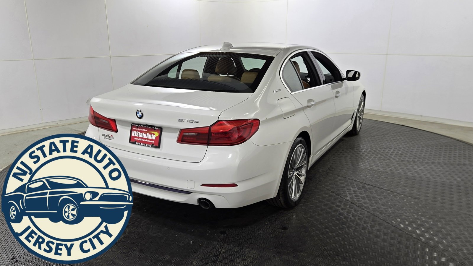 Used 2018 BMW 530e xDrive image 7