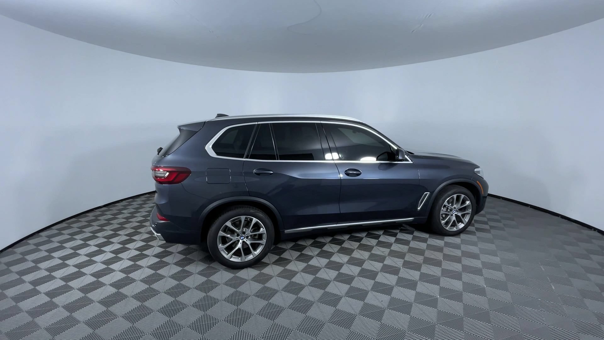 Used 2021 BMW X5 xDrive40i w/ Convenience Package AWD/4WD image 9