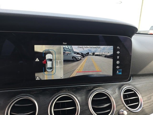 Used 2022 Mercedes-Benz E 350 Sedan image 18