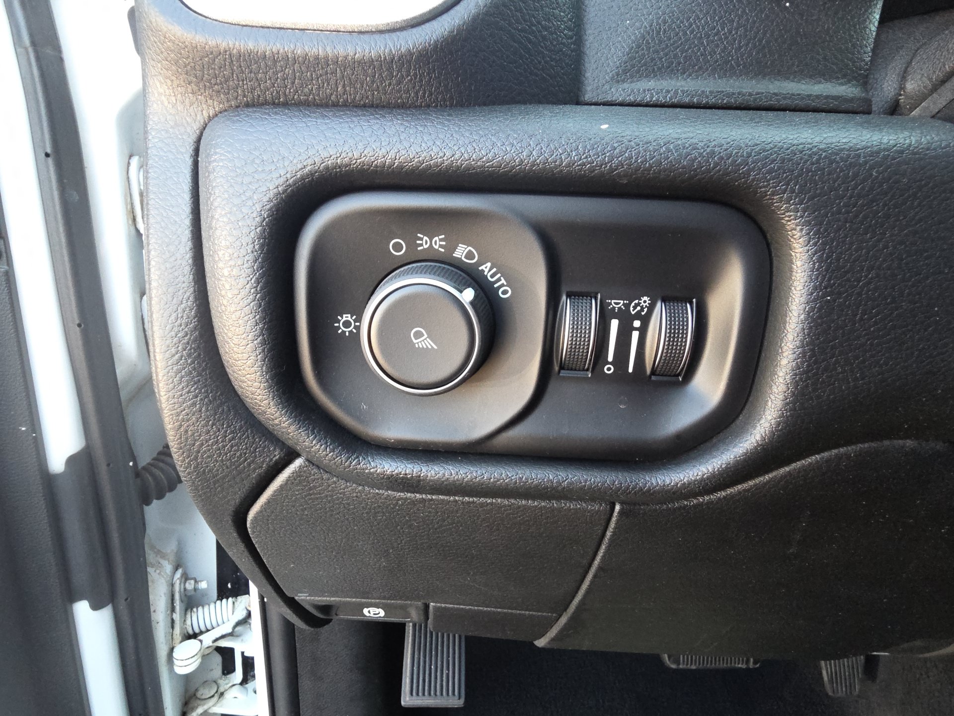 Used 2019 RAM 2500 Big Horn AWD/4WD image 21