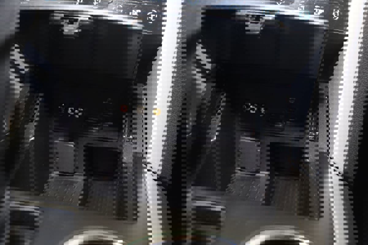 Used 2013 Ford Explorer Sport image 31