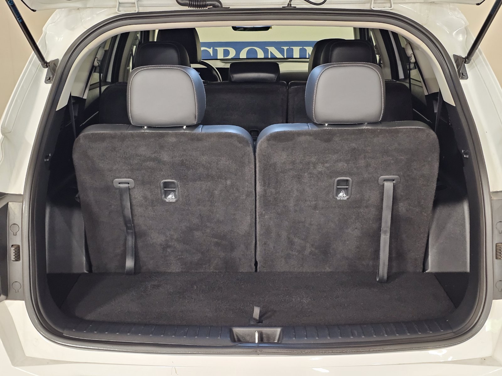Used 2024 Kia Sorento S w/ Panoramic Sunroof Package FWD image 25