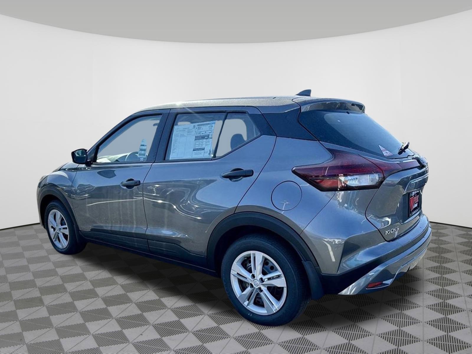 Used 2025 Nissan Kicks Play S image 16