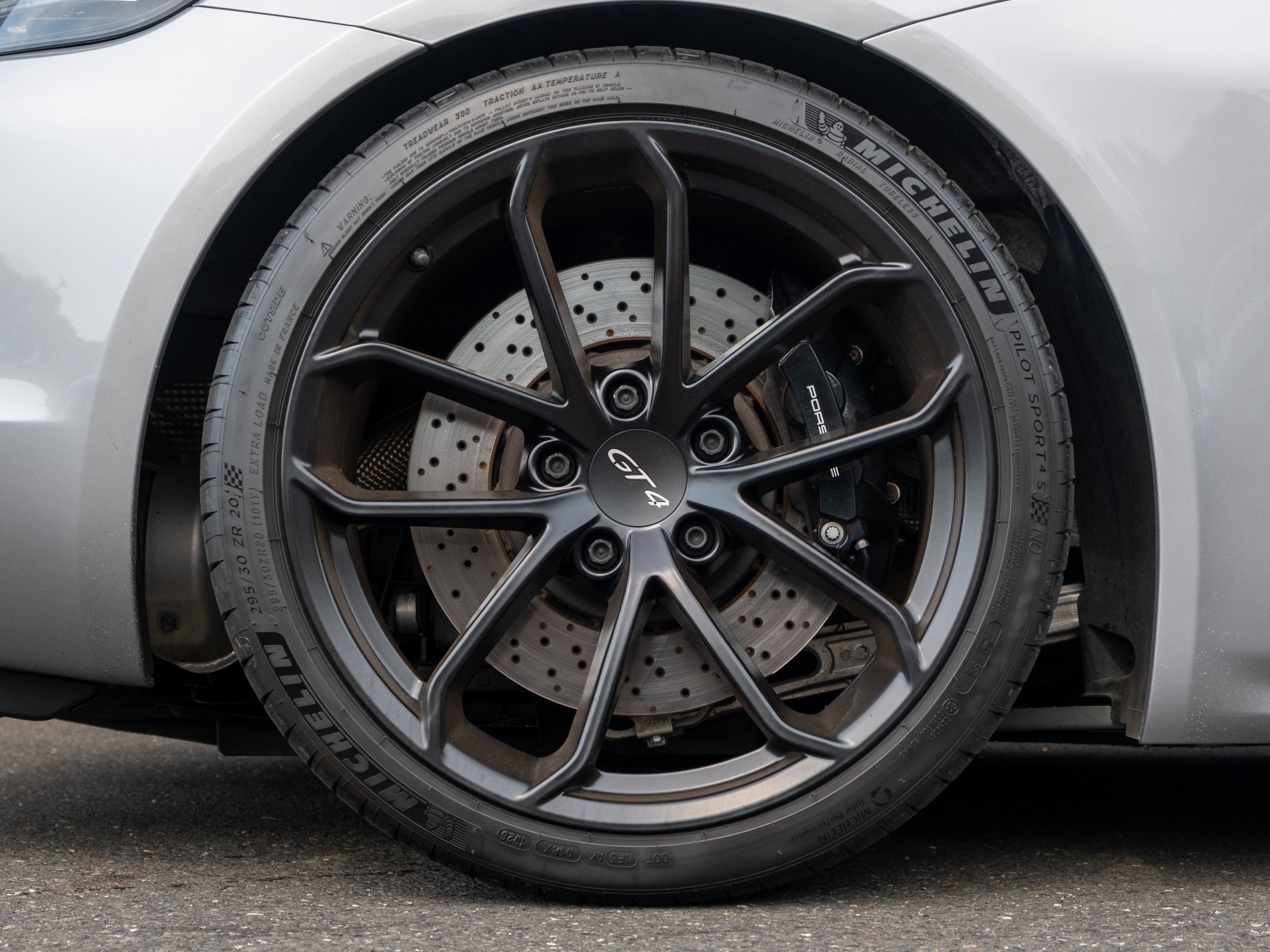 Certified 2021 Porsche 718 Cayman GT4 RWD image 14