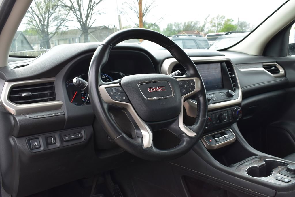 Used 2020 GMC Acadia Denali w/ Technology Package image 11