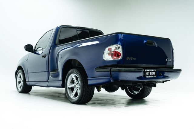 Used 2003 Ford F150 Lightning RWD image 18