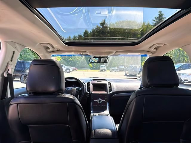 Used 2020 Ford Edge Titanium w/ Class II Trailer Tow Package AWD/4WD image 22