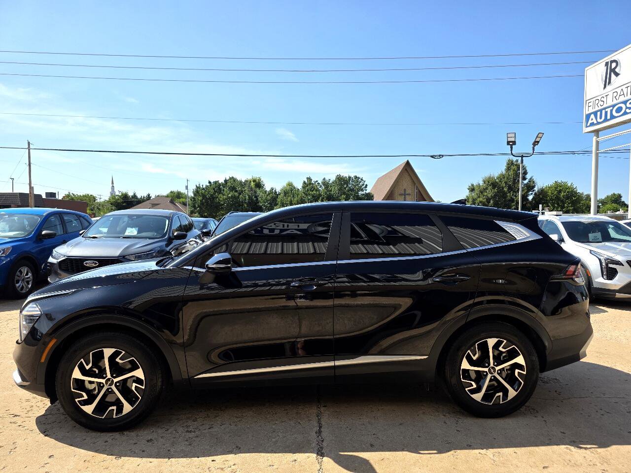 Used 2024 Kia Sportage EX image 4