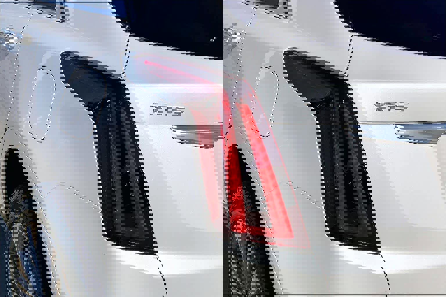 Used 2025 Cadillac XT5 Premium Luxury w/ Technology Package image 27