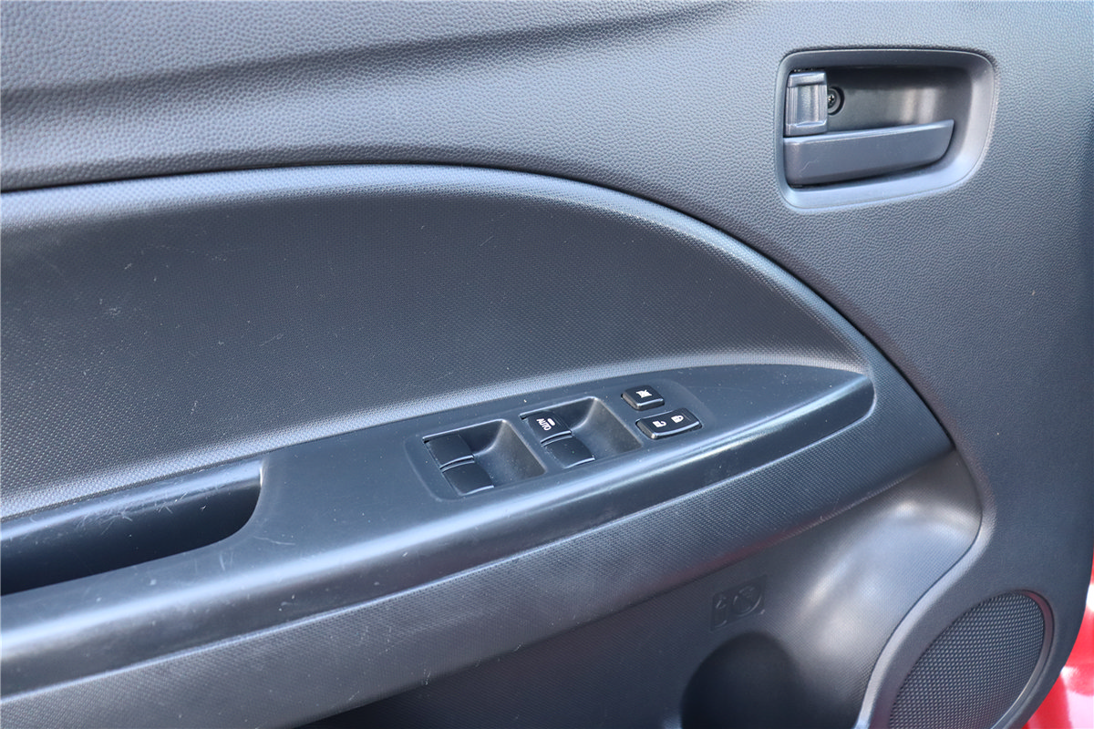 Used 2024 Mitsubishi Mirage ES FWD image 24