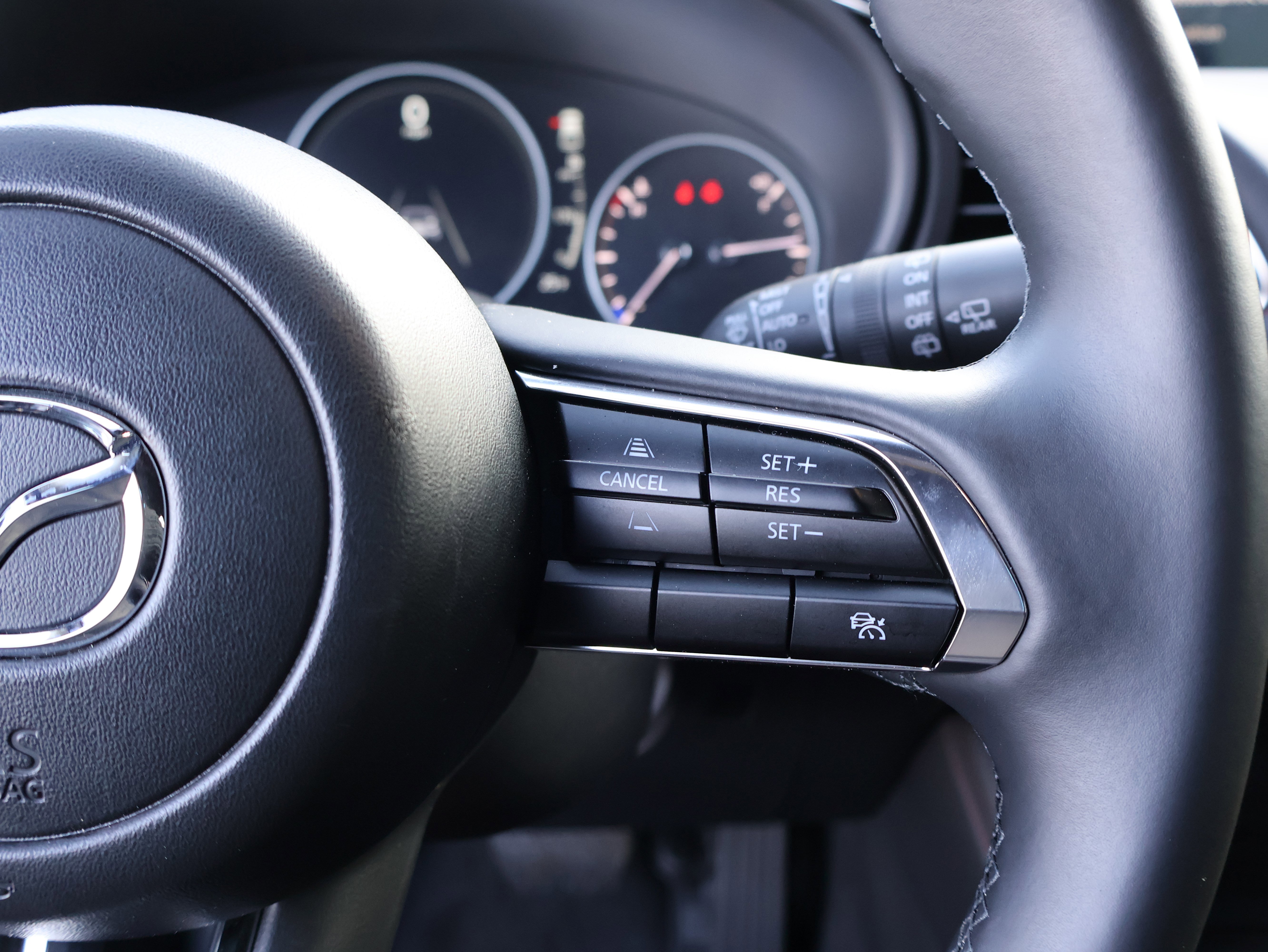 Certified 2025 MAZDA MAZDA3 Carbon image 34