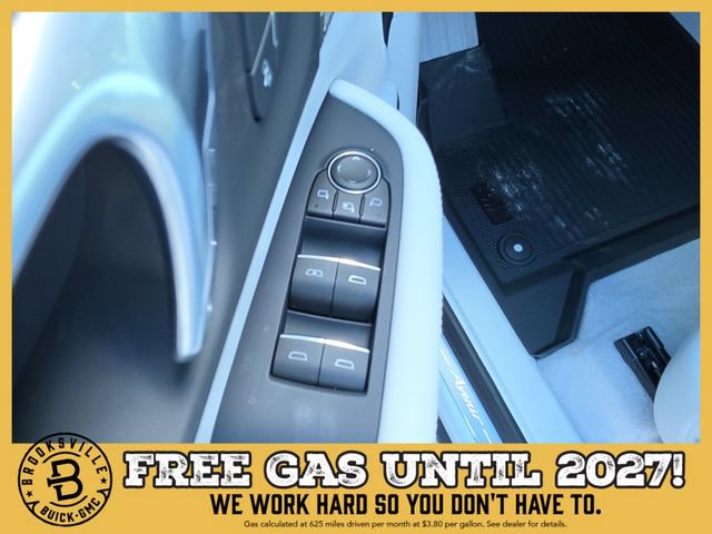 New 2027 Buick Enclave Avenir w/ LPO, Floor Liner Package FWD image 17