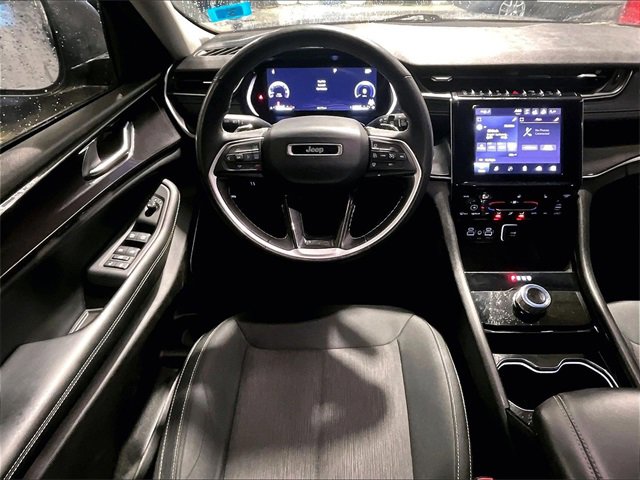 Used 2022 Jeep Grand Cherokee L Laredo w/ Luxury Tech Group I image 5