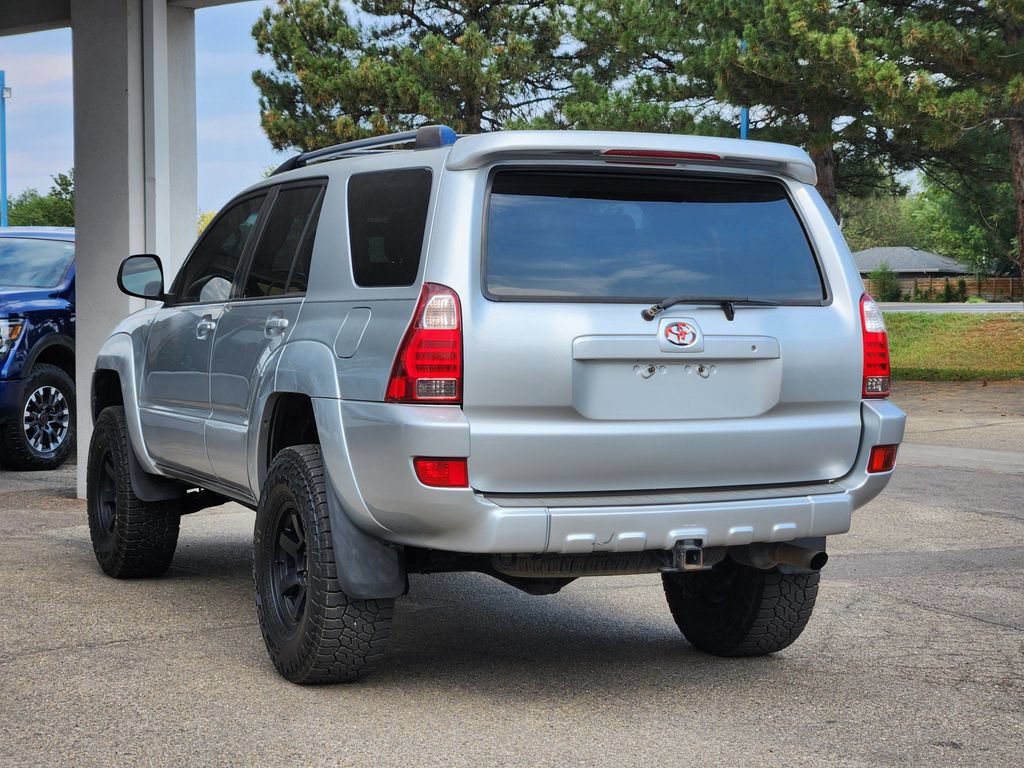 Used 2004 Toyota 4Runner SR5 AWD/4WD image 3