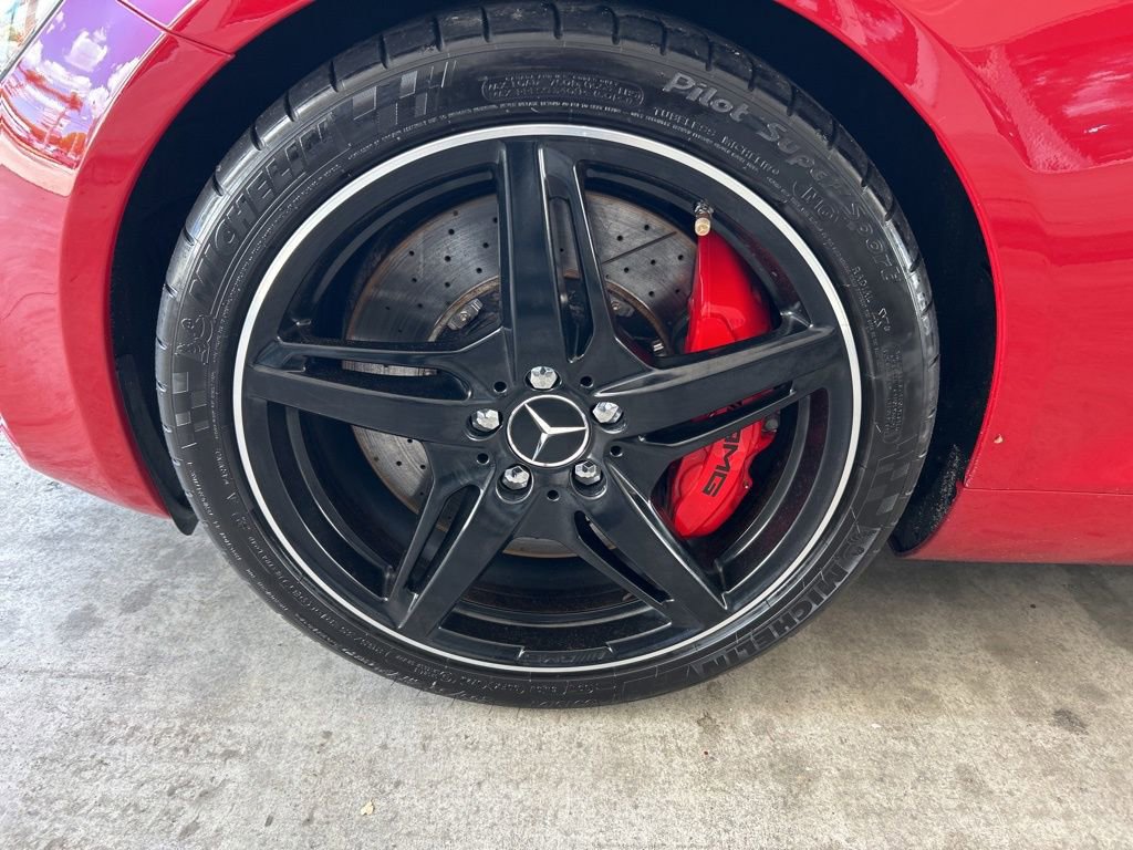 Used 2017 Mercedes-Benz AMG GT S image 16