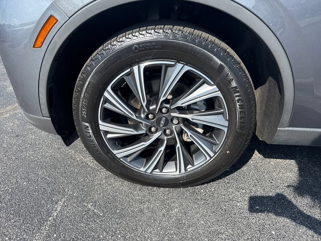 Used 2025 Lincoln Aviator AWD w/ Equipment Group 101A image 25