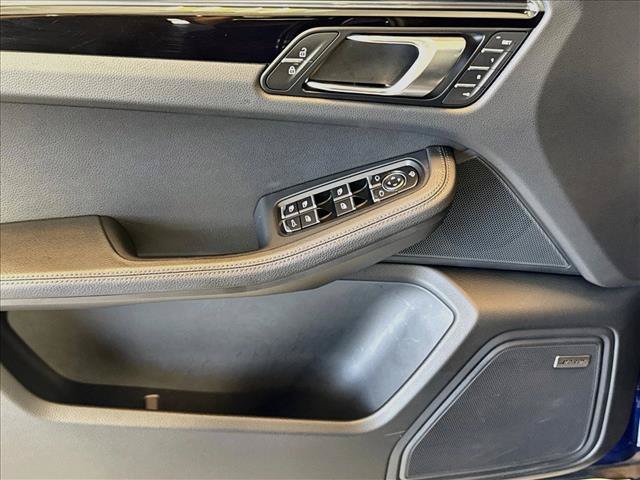 Certified 2026 Porsche Macan AWD/4WD image 11