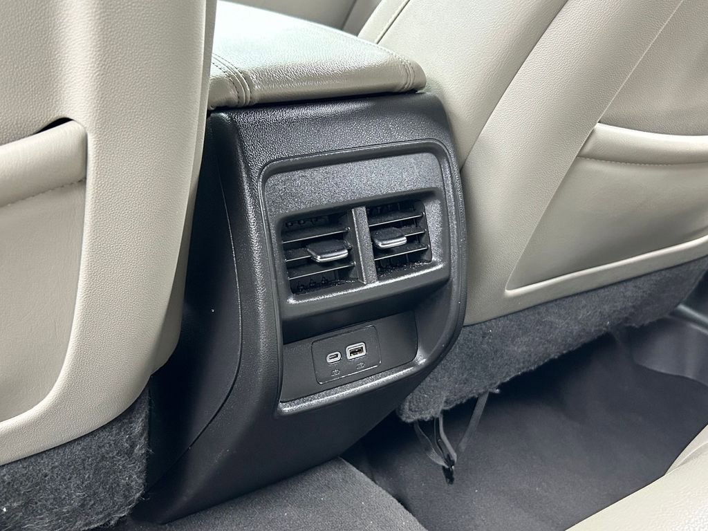 Used 2019 Cadillac XT4 Luxury image 35