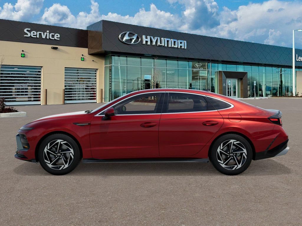 New 2025 Hyundai Sonata SEL FWD image 3