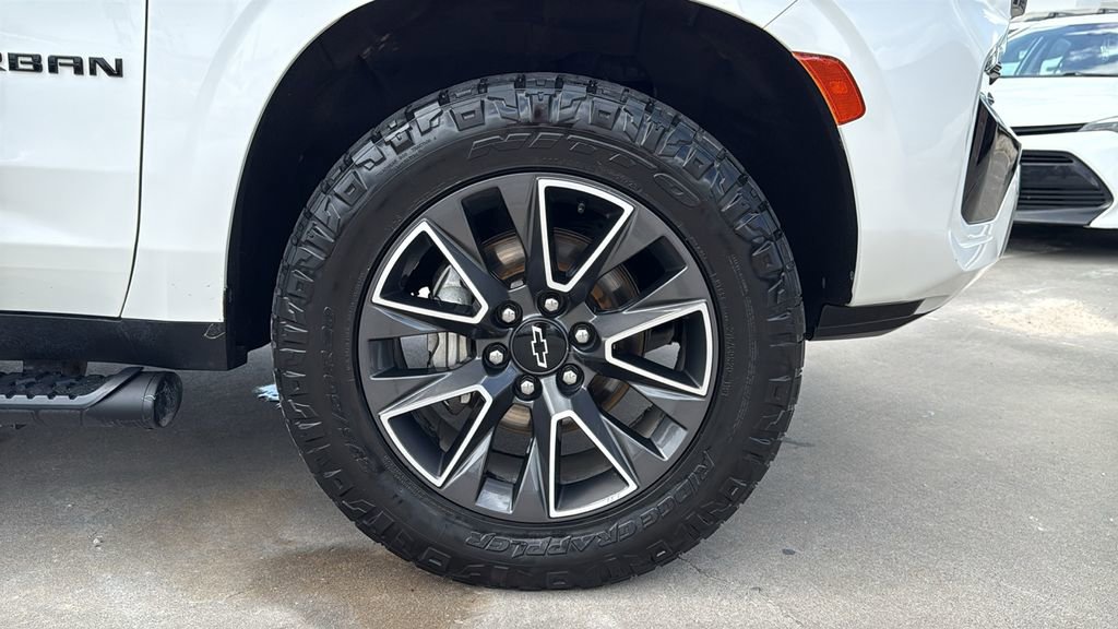 Used 2022 Chevrolet Suburban Z71 AWD/4WD image 34