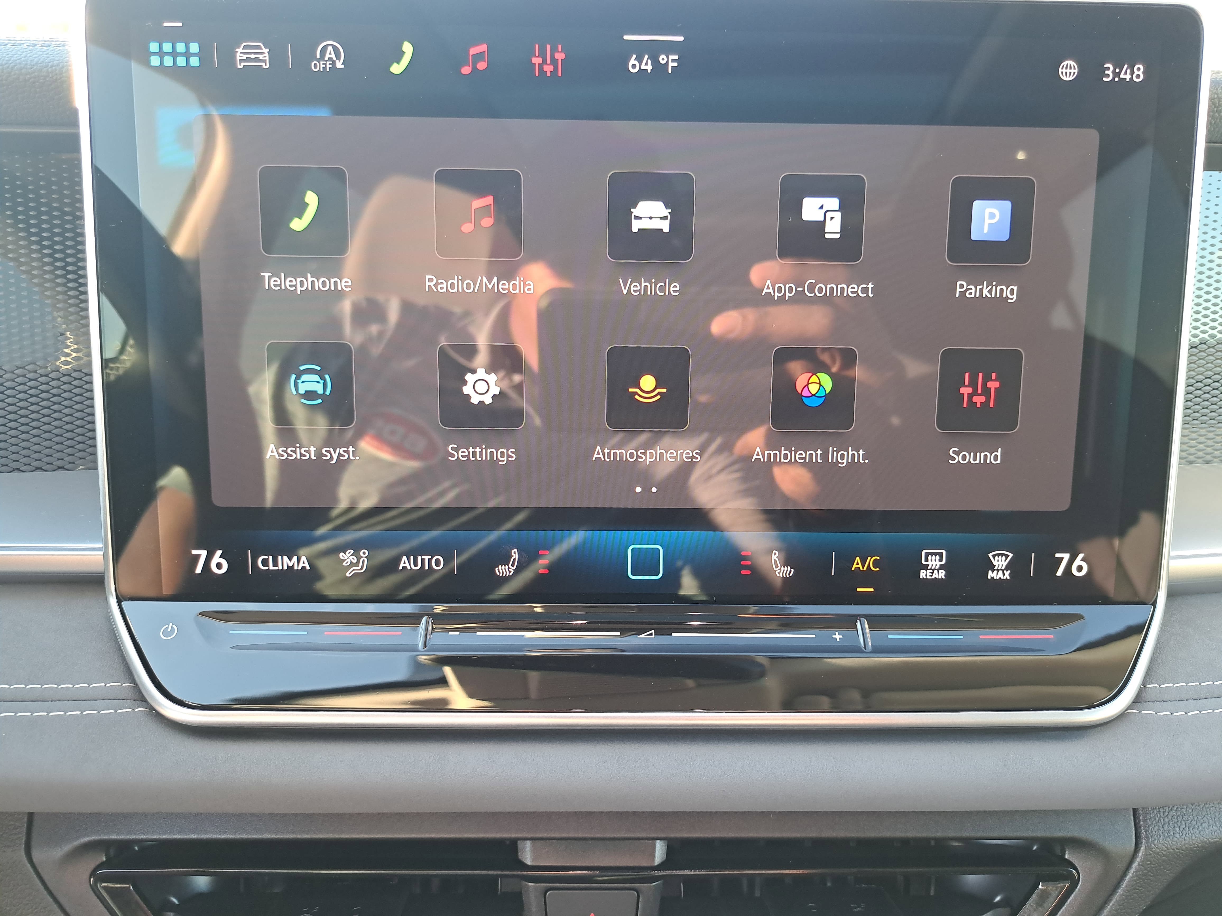 New 2026 Volkswagen Tiguan SE FWD image 22