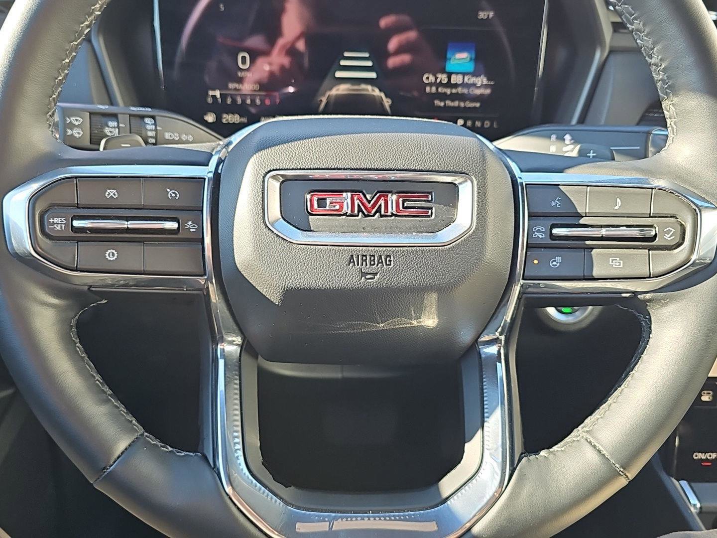 Used 2025 GMC Terrain Elevation image 12