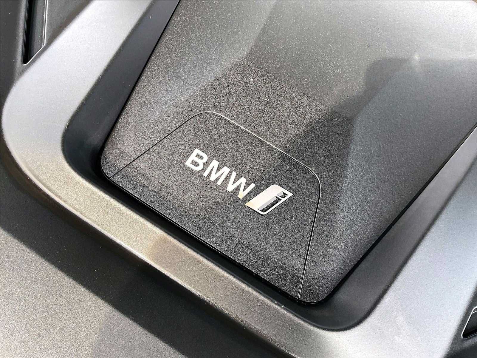 Used 2023 BMW i4 eDrive40 w/ M Sport Package RWD image 31