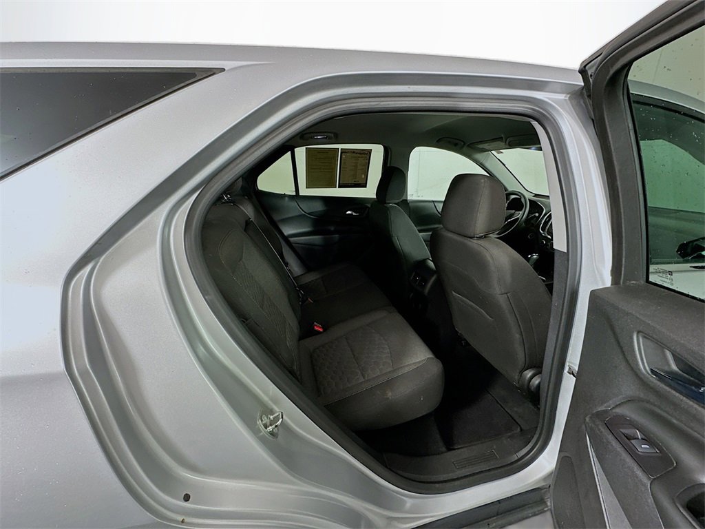 Used 2018 Chevrolet Equinox LT image 25