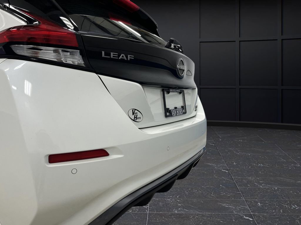 Used 2025 Nissan Leaf SV Plus image 32